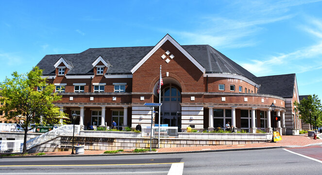 City of Fairfax Regional Library, Fairfax, Virginia, USA
