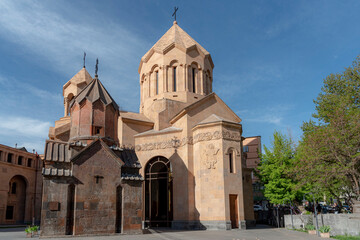 Fototapeta na wymiar Orthodox church in Yerevan