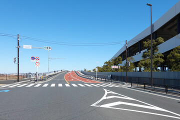 Fototapeta na wymiar 川崎と羽田空港を結ぶ多摩川スカイブリッジ
