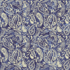 Seamless pattern using paisley material,