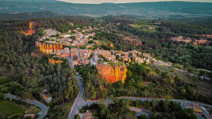 Picture of the small village of Roussillon, in France