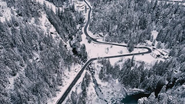 Luftaufnahme von der Rofflaschlucht in Graub&uuml;nden/Schweiz 