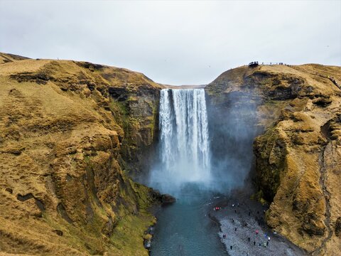 Wodospad Sk&oacute;gafoss, Islandia