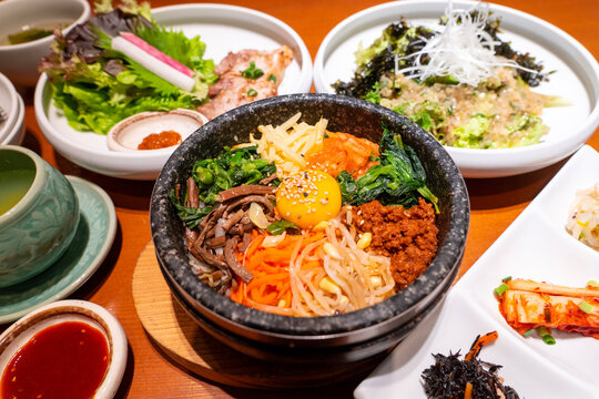 石焼きビビンバ