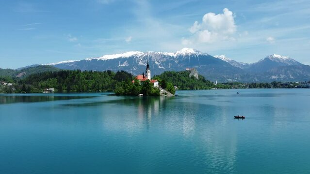 Słowenia najpiękniejszy kraj Europy. Bled - widok z drona.