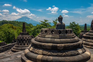 Fototapeta premium Ancient ruins of Borobudur, (Candi Borobudur) a 9th-century Mahayana Buddhist temple in Magelang Regency, Central Java, Indonesia