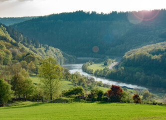 Neckar, Odenwald, Idyllische Landschaft mit Fluss, Feldern und Wäldern