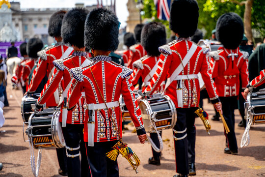 Queens Guards at the Mall, London, UK 