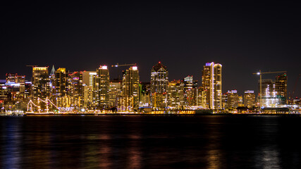 Fototapeta na wymiar city harbour at night