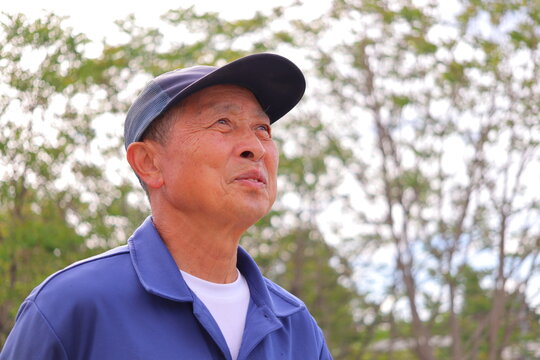 シニア男性　希望　将来　おじさん


