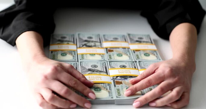 Judge takes large monetary bribe. Buy a criminal sentence and price of conscience