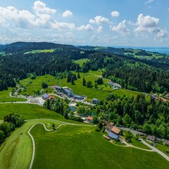 Region Scheidegg im Westallgäu - Ausblick über das Kurhaus nach Westen Richtung Bodensee
