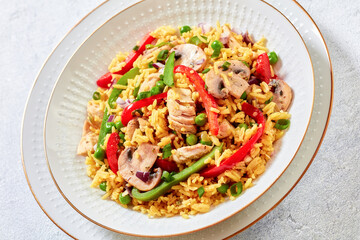 chicken mushroom paella with pepper, green peas