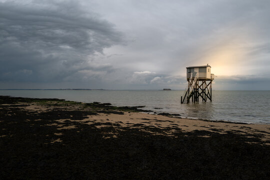 Plaice of the island of Aix under storm