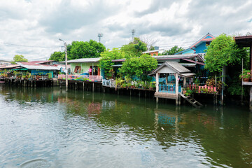 Fototapeta na wymiar Local canal community, The beautiful scenery of the Bang luang canal village in Bangkok Thailand.