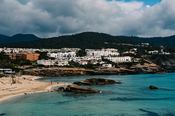 Fototapeta premium view of the bay of the city