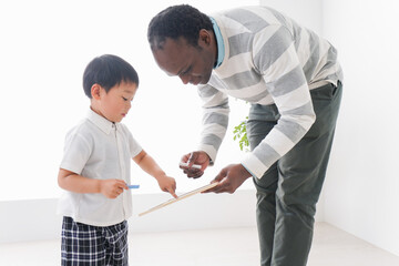 Fototapeta premium インターナショナルスクールで勉強する子ども