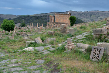 ANCIENT ROMAN AND EARLY CHRISTIAN RUINS IN THE ARCHEOLOGICAL SITE OF DJEMILA IN ALGERIA