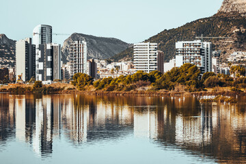 Fototapeta na wymiar Calpe en Espagne, vue sur la ville