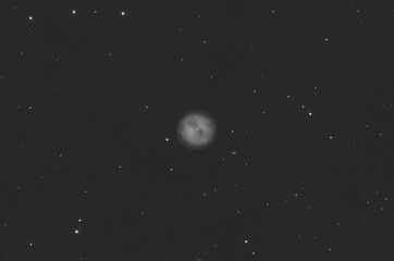 Obraz na płótnie Canvas Owl nebula in the ursa major constellation, taken with my telescope, in luminance.