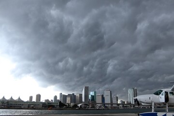 Fototapeta na wymiar Storm over the city