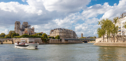 Fototapeta na wymiar View with Notre-Dame de Paris and Seine river in Paris, France, Europe
