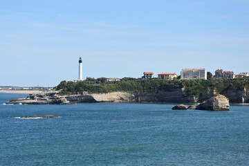 Fototapeta na wymiar Vue du phare de Biarritz