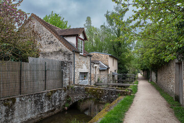 Fototapeta na wymiar Village of Chevreuse south of Paris in France, with its typical medieval architecture