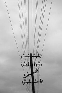 Słup telegraficzny