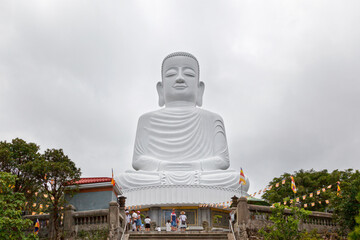 Fototapeta premium Buddha statue at the Linh Ung Pagoda in Ba Na Hills
