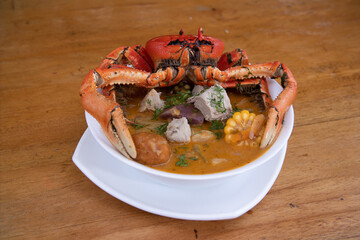 Encebollado de Cangrejo