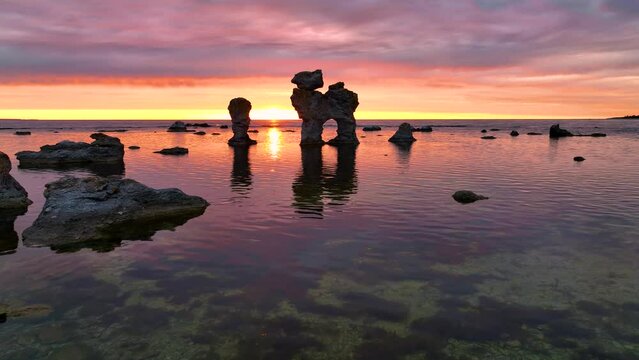 F&aring;r&ouml; Landscapes: Gamla Hamn's Sea Stacks in Sunset Light