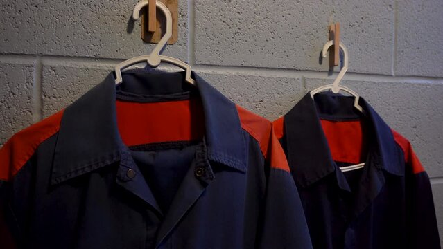 prison blues prison uniforms jail blue and orange 4k