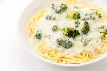 ブロッコリーのクリームパスタ