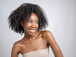 Studio portrait of smiling woman © Cultura Creative