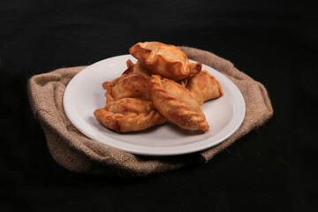 empanadas de carne y pollo