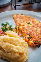 Desayuno: tortilla de huevo española y platano