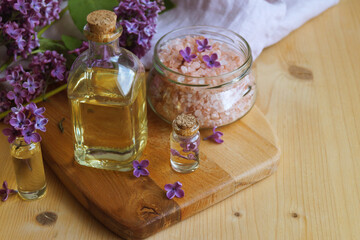 Obraz na płótnie Canvas Lilac Floral Natural Essential Oil, Holistic therapies