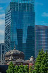 東京駅と丸の内の街