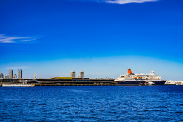 にっぽん丸と大さん橋