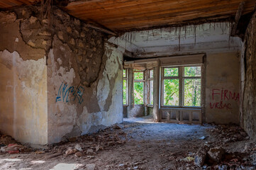 Fototapeta na wymiar Exploring the Abandoned Beocin Manor A Hauntingly Beautiful Look into Serbia's Rich History