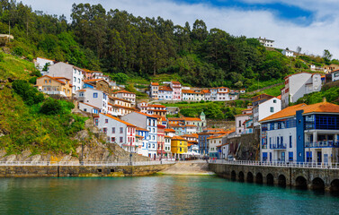 Fototapeta na wymiar Cudillero fishing village, Asturias, Spain
