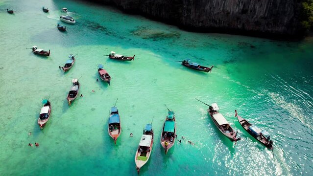 Tropical islands and longtail boats,Travel Phiphi island 