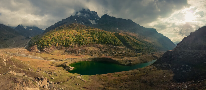 Spoon Lake, Shounter valley; its an adventurous 3.5 hours journey from kel, its a spoon shaped magnificent natural lake, just beneath Hari parbat (The mountain that never surrendered to anyone).