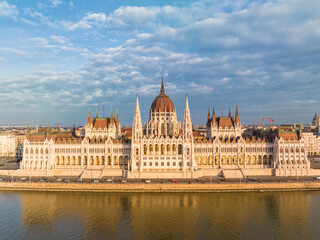 Fototapeta na wymiar View of Budapest Iconic Hungarian Parliament Building and Danube River from a Drone Point of View in Cityscape