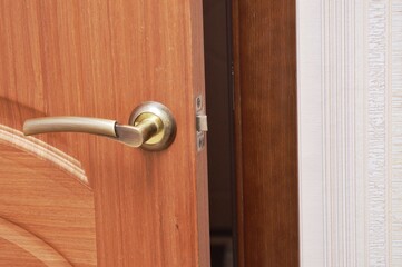 door handle and key