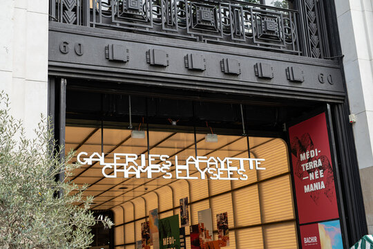 Galeries Lafayette Champs Elys&eacute;es Paris Frankreich Einkaufszentrum