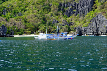 massive limestone rocks at the el nido archipelago
