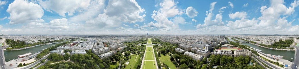 360 degree panorama of Paris, photographed from the Eiffel Tower. Seamlessly connects to the other end.