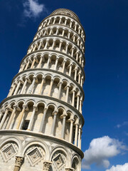 Bottom view of the Leaning Tower of Pisa